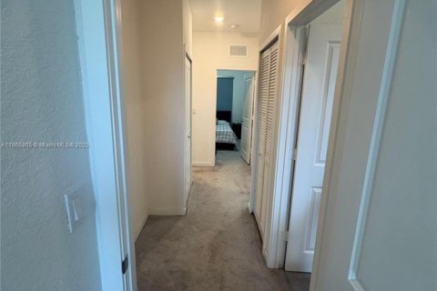 Touwnhouse à vendre à Homestead, Floride: 3 chambres, 135.92 m2 № 1979237 - photo 3