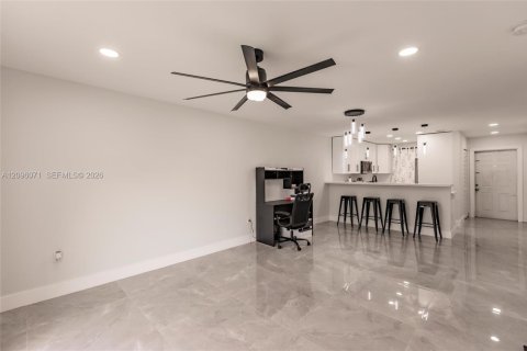 Copropriété à vendre à Oakland Park, Floride: 2 chambres, 92.9 m2 № 2386921 - photo 4