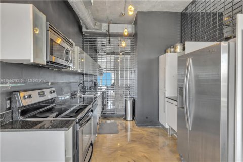 Condominio en venta en Miami, Florida, 2 dormitorios, 93.83 m2 № 2002393 - foto 7