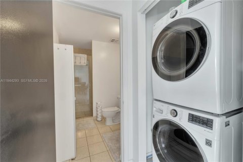 Condominio en venta en Miami, Florida, 2 dormitorios, 93.83 m2 № 2002393 - foto 13