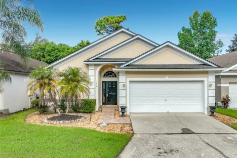 House in Winter Springs, Florida 3 bedrooms, 137.87 sq.m. № 2348272