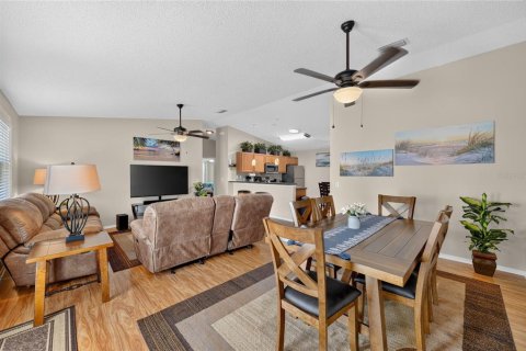 Casa en venta en The Villages, Florida, 2 dormitorios, 107.4 m2 № 2198938 - foto 11