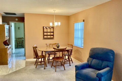 Villa ou maison à vendre à Bradenton, Floride: 2 chambres, 78.22 m2 № 1742891 - photo 4