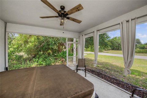 Villa ou maison à vendre à Punta Gorda, Floride: 4 chambres, 191.94 m2 № 2099795 - photo 7