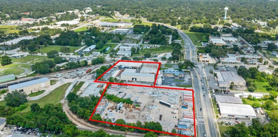 Commercial property in Ocala, Florida № 1412545