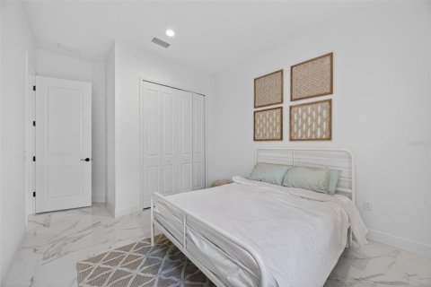 House in Bradenton, Florida 4 bedrooms, 256.6 sq.m. № 1792675 - photo 27