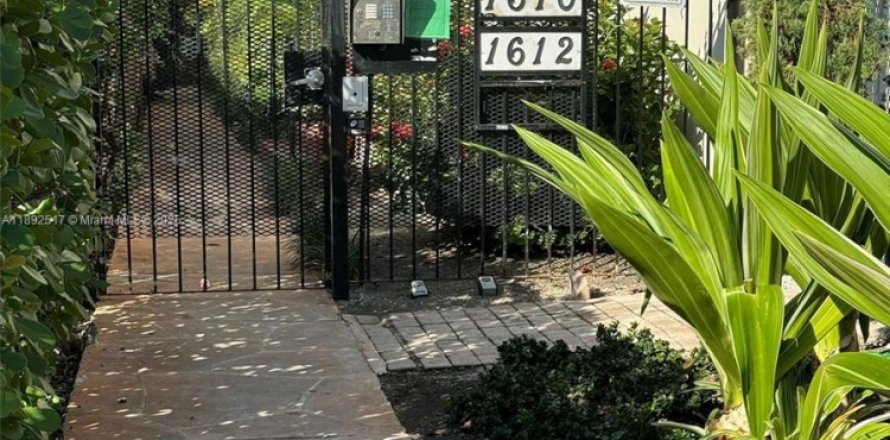 Condo à Miami Beach, Floride, 1 chambre № 1946371