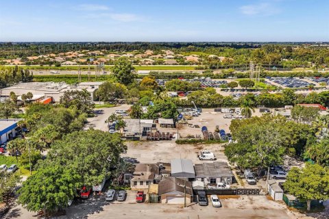 Propiedad comercial en venta en Davie, Florida № 2081580 - foto 5