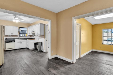 Propiedad comercial en venta en Davie, Florida № 2081580 - foto 18