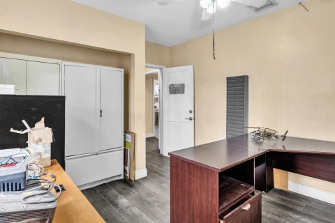Propiedad comercial en venta en Davie, Florida № 2081580 - foto 23