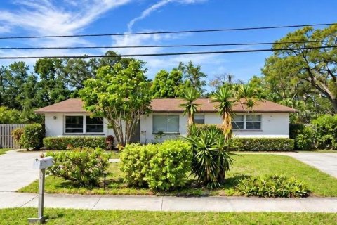 Villa ou maison à Seminole, Floride 2 chambres, 102.19 m2 № 2431819