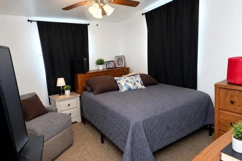 Villa ou maison à vendre à Seminole, Floride: 2 chambres, 102.19 m2 № 2431819 - photo 12
