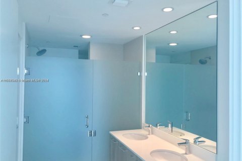 Купить кондоминиум в Майами, Флорида 1 спальня, 56.67м2, № 1957984 - фото 5