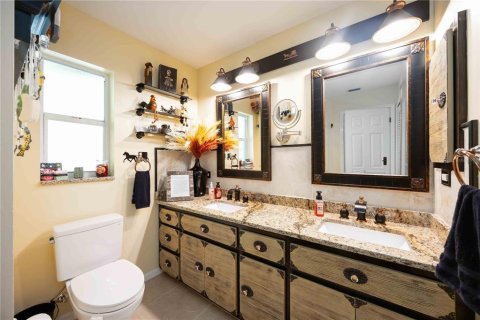 House in North Port, Florida 3 bedrooms, 241.82 sq.m. № 1725228 - photo 26