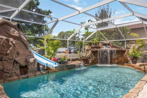 House in North Port, Florida 3 bedrooms, 241.82 sq.m. № 1725228 - photo 5