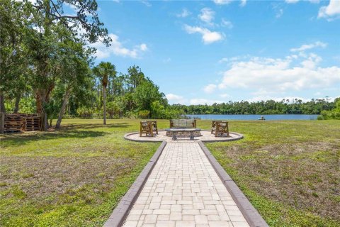 House in North Port, Florida 3 bedrooms, 241.82 sq.m. № 1725228 - photo 6