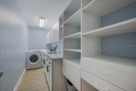 Купить виллу или дом в Брейдентон, Флорида 3 комнаты, 164.62м2, № 2356533 - фото 12