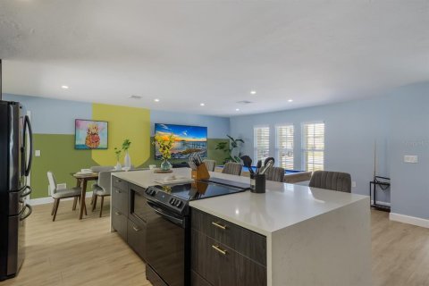 Купить виллу или дом в Брейдентон, Флорида 3 комнаты, 164.62м2, № 2356533 - фото 23