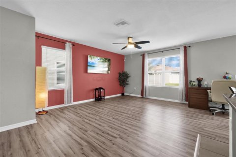 House in SOUTHSHORE BAY in Wimauma, Florida 4 bedrooms, 190.26 sq.m. № 1529174 - photo 10