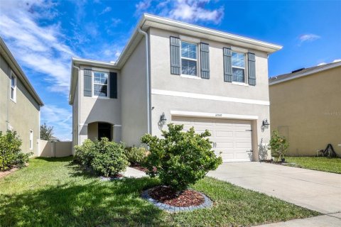 House in SOUTHSHORE BAY in Wimauma, Florida 4 bedrooms, 190.26 sq.m. № 1529174 - photo 1