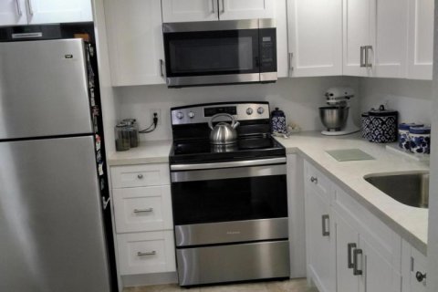 Condo in Delray Beach, Florida, 1 bedroom № 2190016 - photo 5