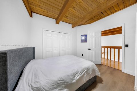 Townhouse in Miami, Florida 3 bedrooms, 164.81 sq.m. № 1872107 - photo 29