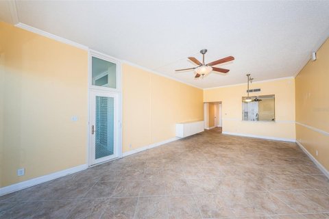 Condo in South Pasadena, Florida, 2 bedrooms  № 1564639 - photo 5