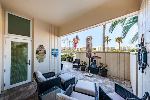 Condo in South Pasadena, Florida, 2 bedrooms  № 1564639 - photo 24