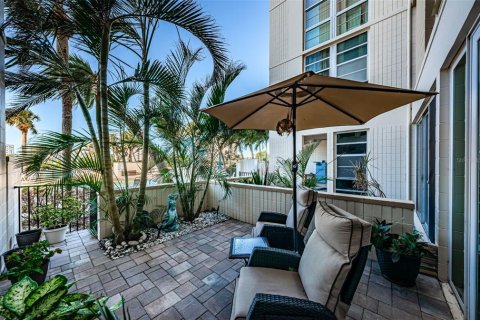 Condo in South Pasadena, Florida, 2 bedrooms  № 1564639 - photo 26