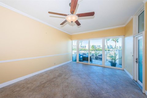 Condo in South Pasadena, Florida, 2 bedrooms  № 1564639 - photo 3