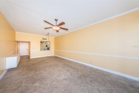 Condo in South Pasadena, Florida, 2 bedrooms  № 1564639 - photo 6