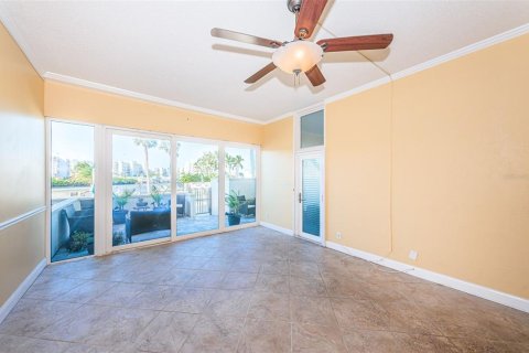 Condo in South Pasadena, Florida, 2 bedrooms  № 1564639 - photo 4