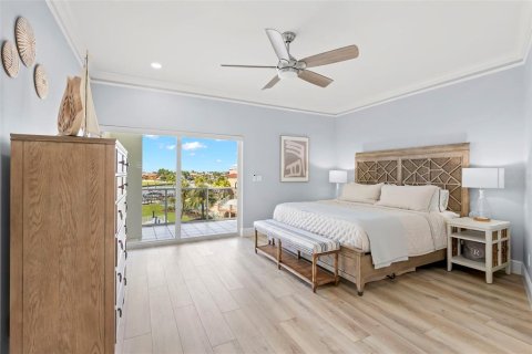 Condo in Tierra Verde, Florida, 3 bedrooms  № 2381322 - photo 18
