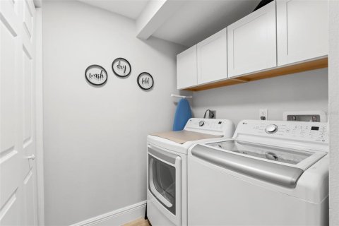 Condo in Tierra Verde, Florida, 3 bedrooms  № 2381322 - photo 30