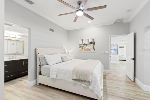 Condo in Tierra Verde, Florida, 3 bedrooms  № 2381322 - photo 26