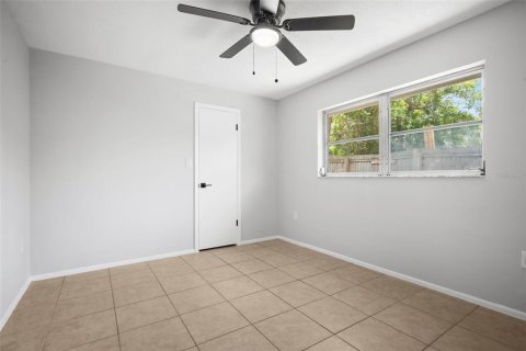 House in Tarpon Springs, Florida 4 bedrooms, 202.62 sq.m. № 2238450 - photo 19