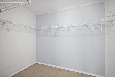 House in Tarpon Springs, Florida 4 bedrooms, 202.62 sq.m. № 2238450 - photo 16