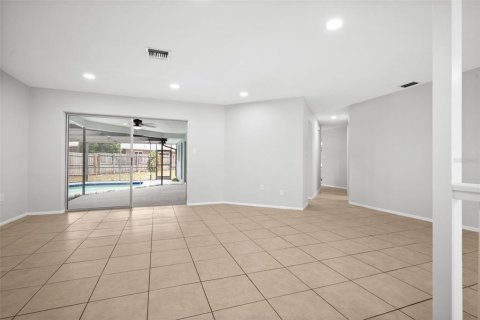 House in Tarpon Springs, Florida 4 bedrooms, 202.62 sq.m. № 2238450 - photo 5