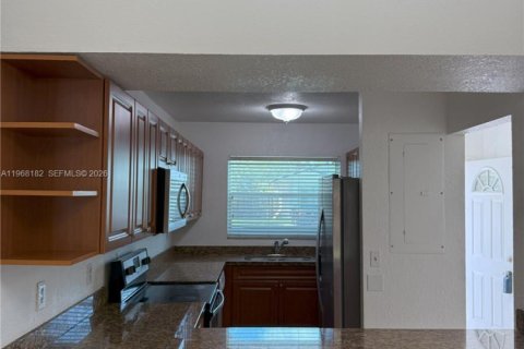 Купить виллу или дом в Хомстед, Флорида 2 спальни, 88.44м2, № 2030342 - фото 8