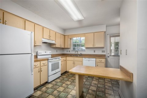 Villa ou maison à vendre à Gainesville, Floride: 2 chambres, 121.89 m2 № 1717258 - photo 4