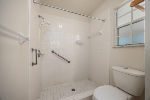 Villa ou maison à vendre à Gainesville, Floride: 2 chambres, 121.89 m2 № 1717258 - photo 13
