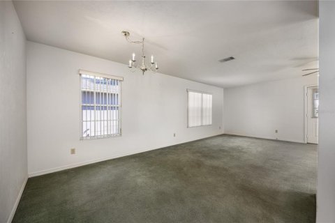 Villa ou maison à vendre à Gainesville, Floride: 2 chambres, 121.89 m2 № 1717258 - photo 8