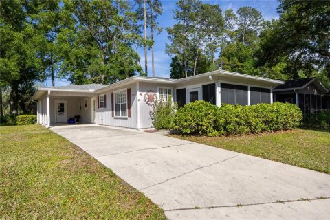 Villa ou maison à vendre à Gainesville, Floride: 2 chambres, 121.89 m2 № 1717258 - photo 1