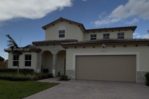 House in Homestead, Florida 3 bedrooms, 274.34 sq.m. № 2006784