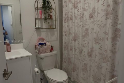 House in Homestead, Florida 3 bedrooms, 274.34 sq.m. № 2006784 - photo 12