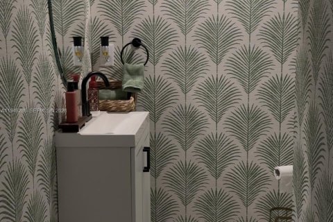 House in Homestead, Florida 3 bedrooms, 274.34 sq.m. № 2006784 - photo 5