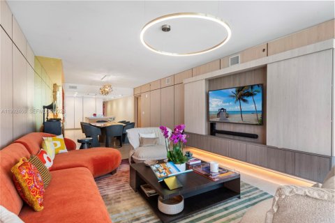 Condo in Bay Harbor Islands, Florida, 3 bedrooms № 2255681 - photo 5