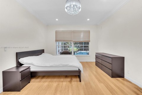 House in Lake Worth, Florida 5 bedrooms, 260.96 sq.m. № 1934526 - photo 16