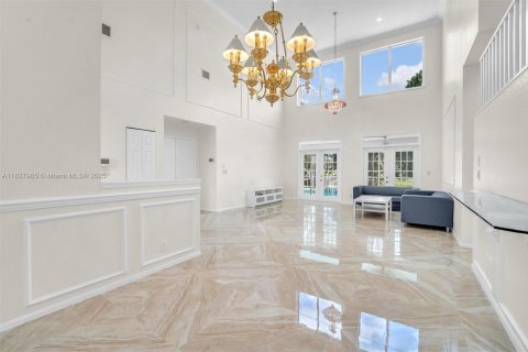 House in Lake Worth, Florida 5 bedrooms, 260.96 sq.m. № 1934526 - photo 2