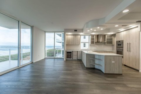 Condominio en alquiler en Hutchinson Island South, Florida, 3 dormitorios, 162.3 m2 № 1865284 - foto 5